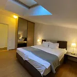 1937 Aparthotel Reval